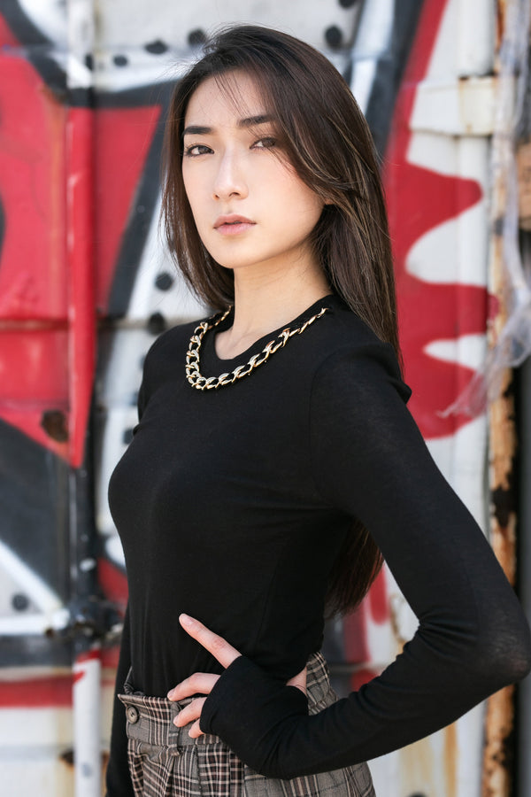 Shoulder Pad Chain Collar Top