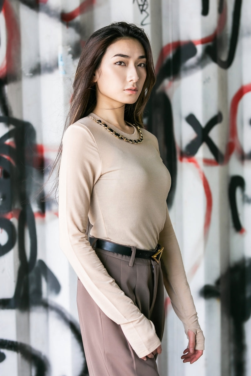 Shoulder pad chain collar top
