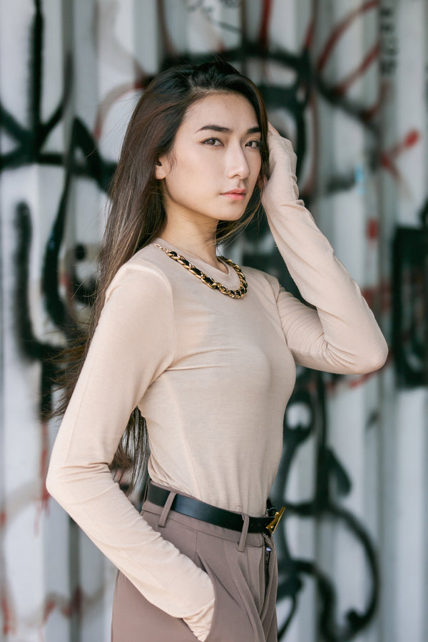 Shoulder pad chain collar top