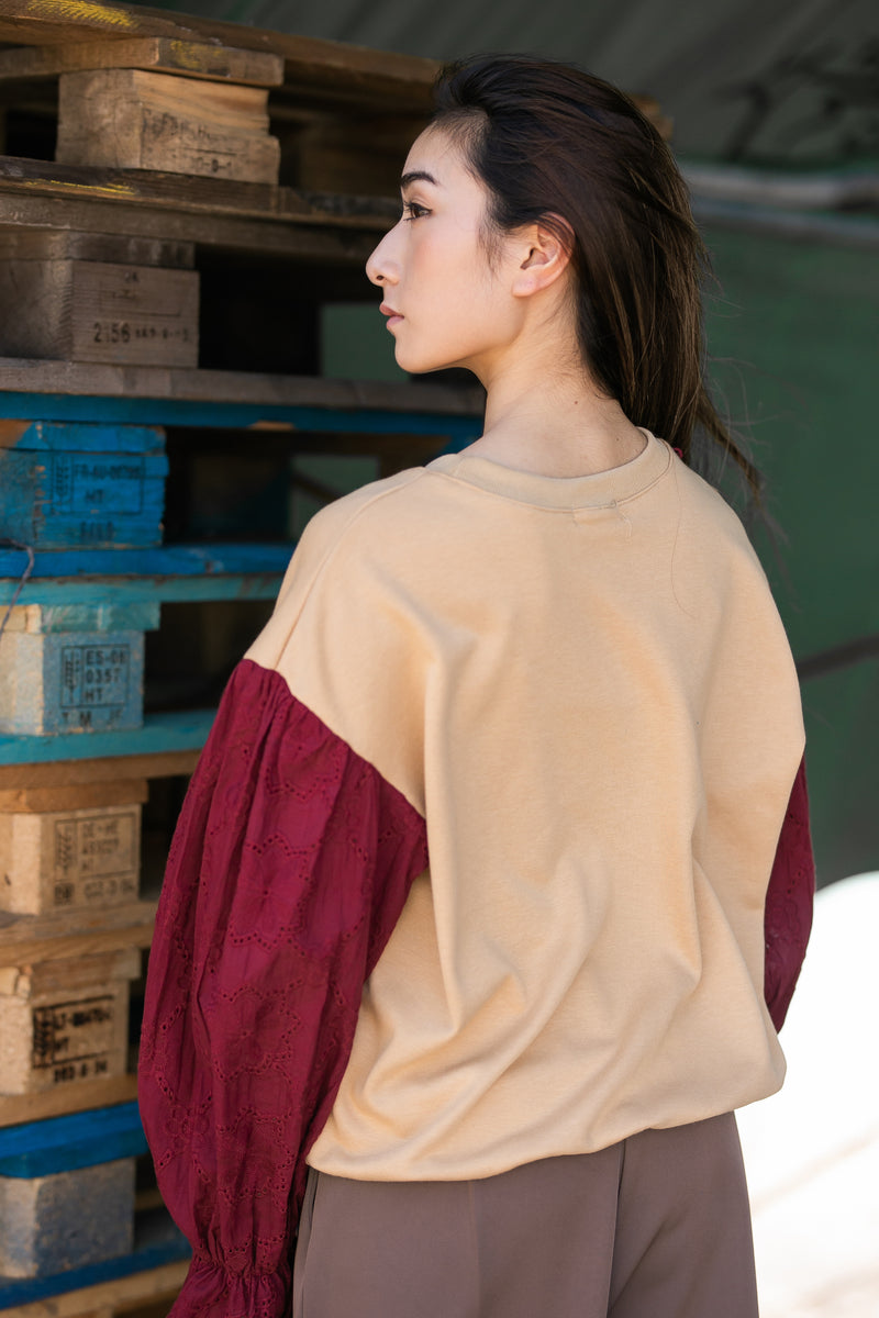 Lace stitching lantern sleeve sweater