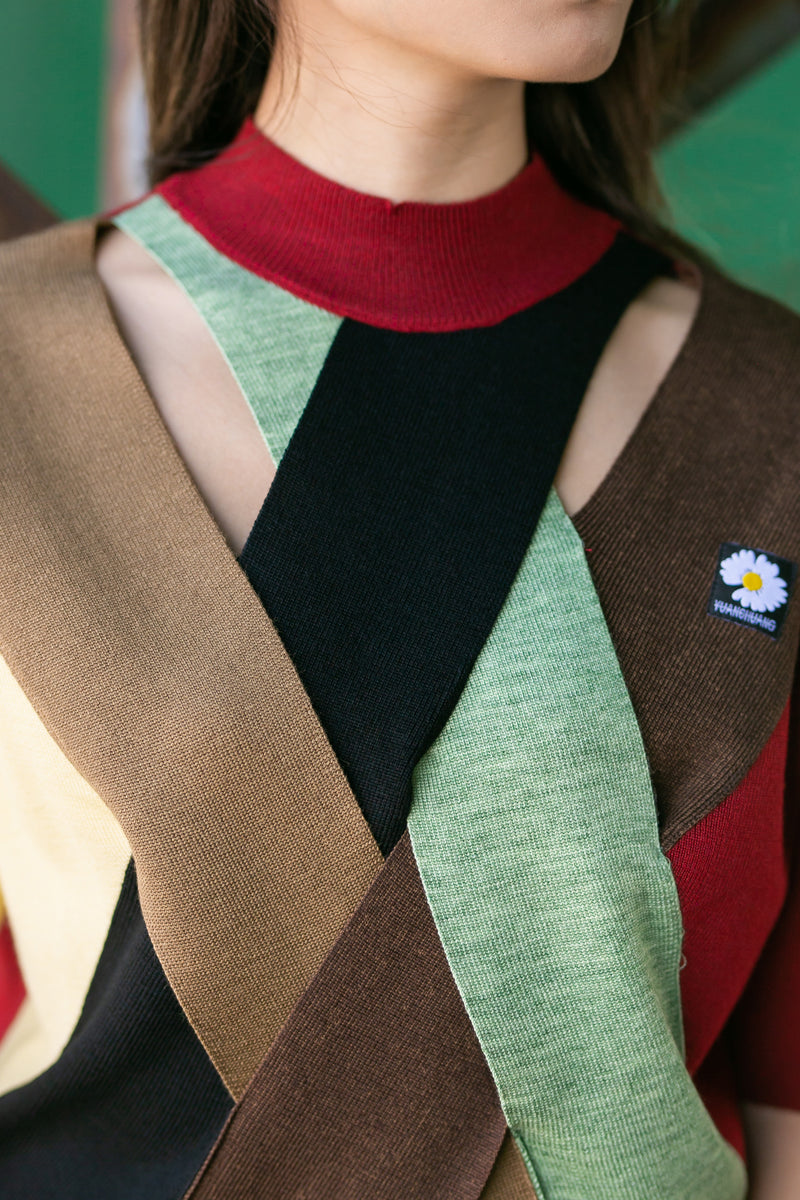 Colour block short sleeve knit top