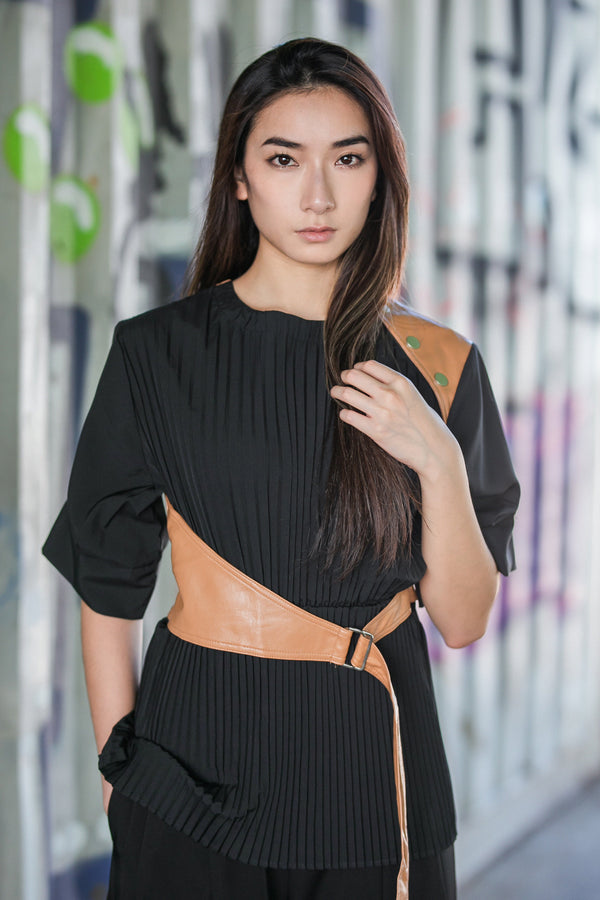 Waist Panel Pleated Top