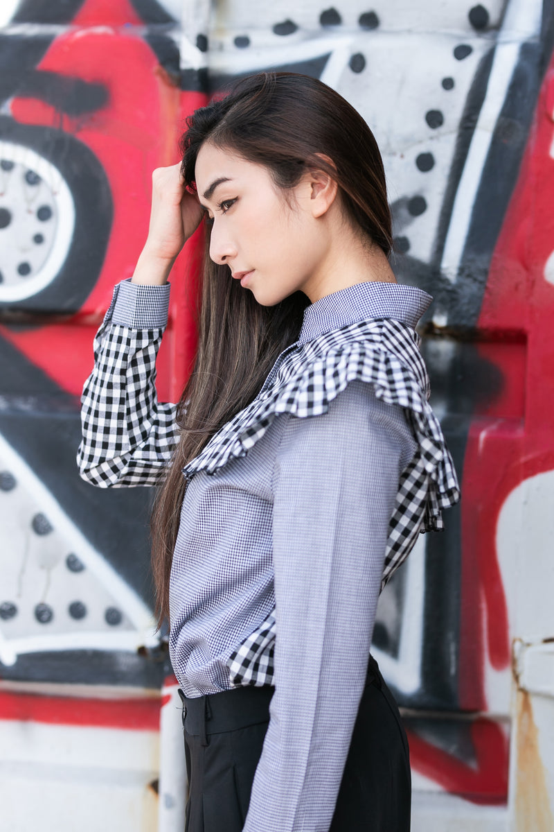 Chechkered ruffle shirt