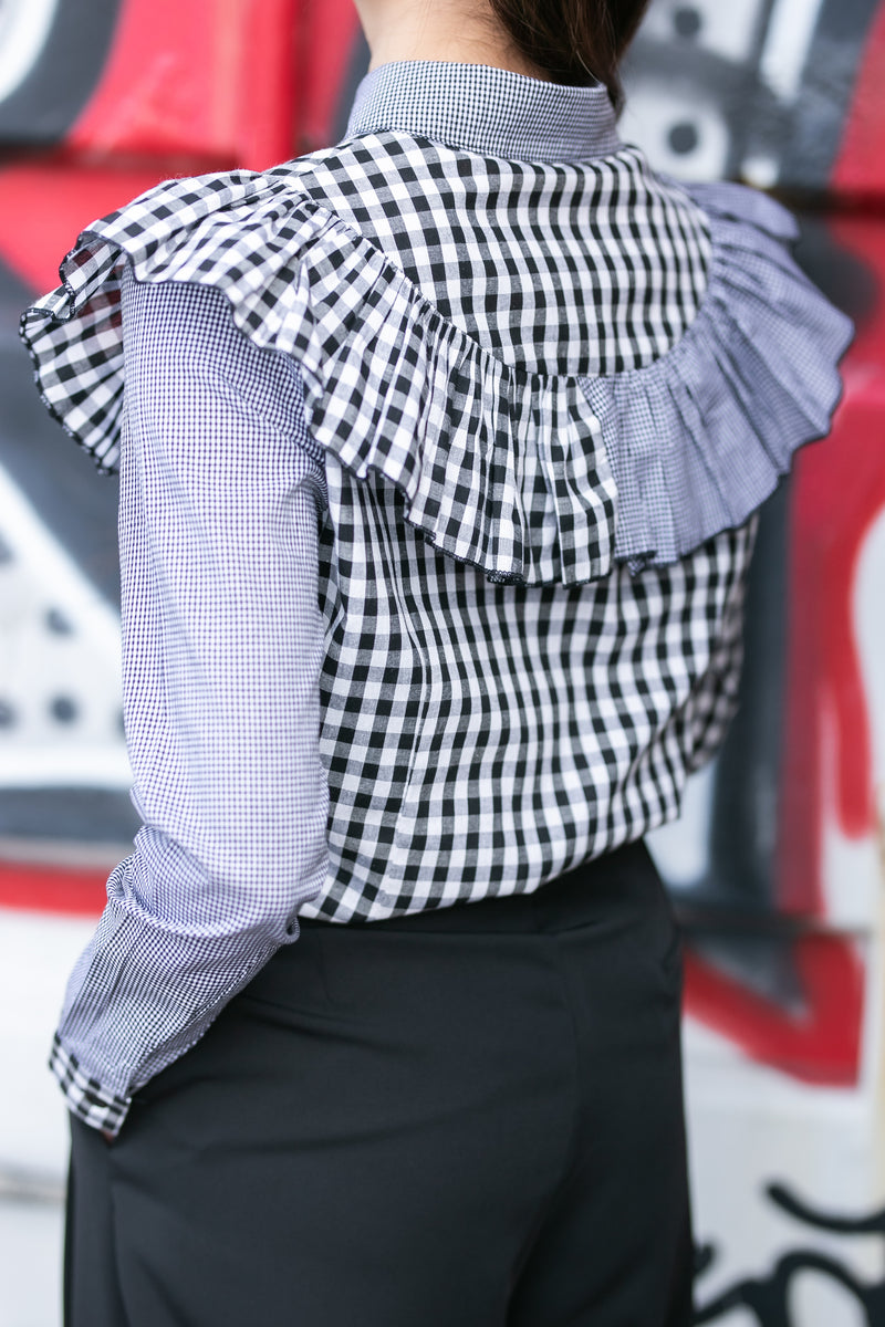 Chechkered ruffle shirt