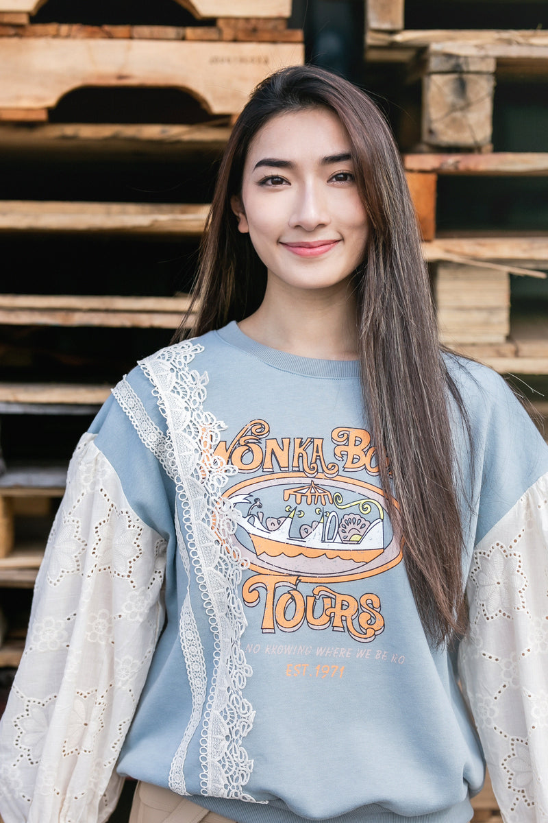 Lace stitching lantern sleeve sweater