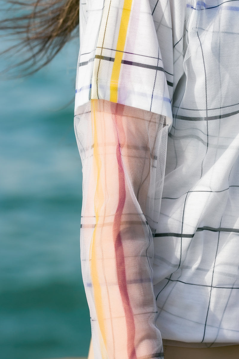 Checkered pattern mesh sleeve top