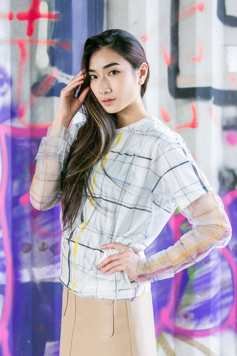 Checkered pattern mesh sleeve top