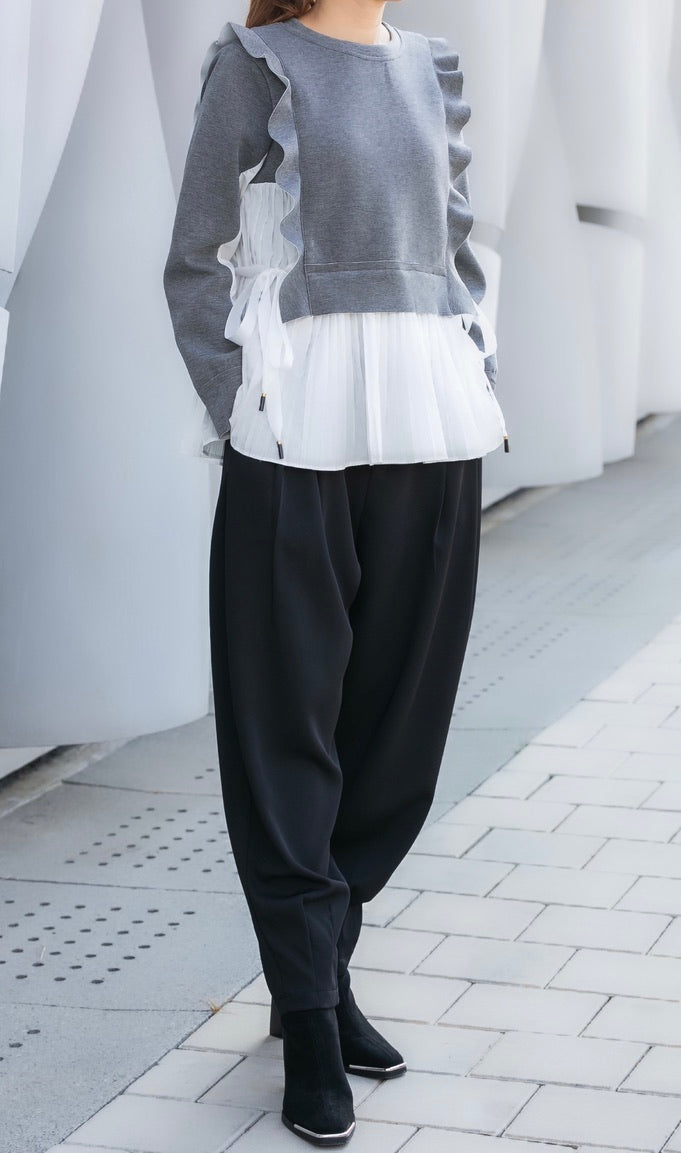 PLEATED SWEATSHIRT