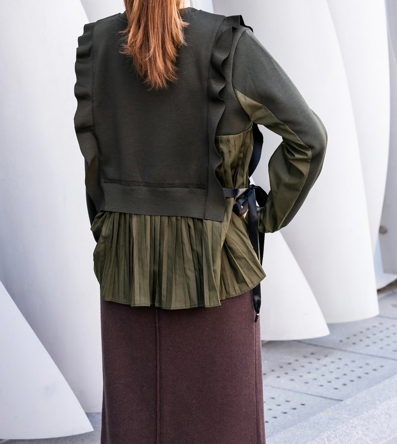 PLEATED SWEATSHIRT