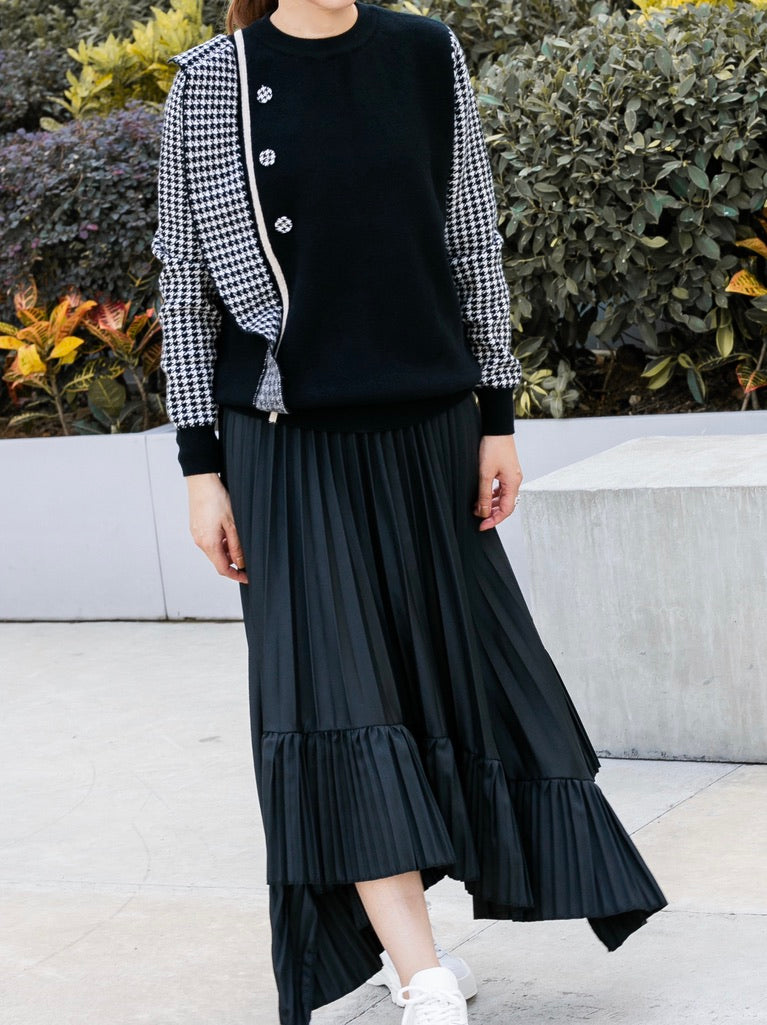 IRREGULAR PLEATED SKIRT