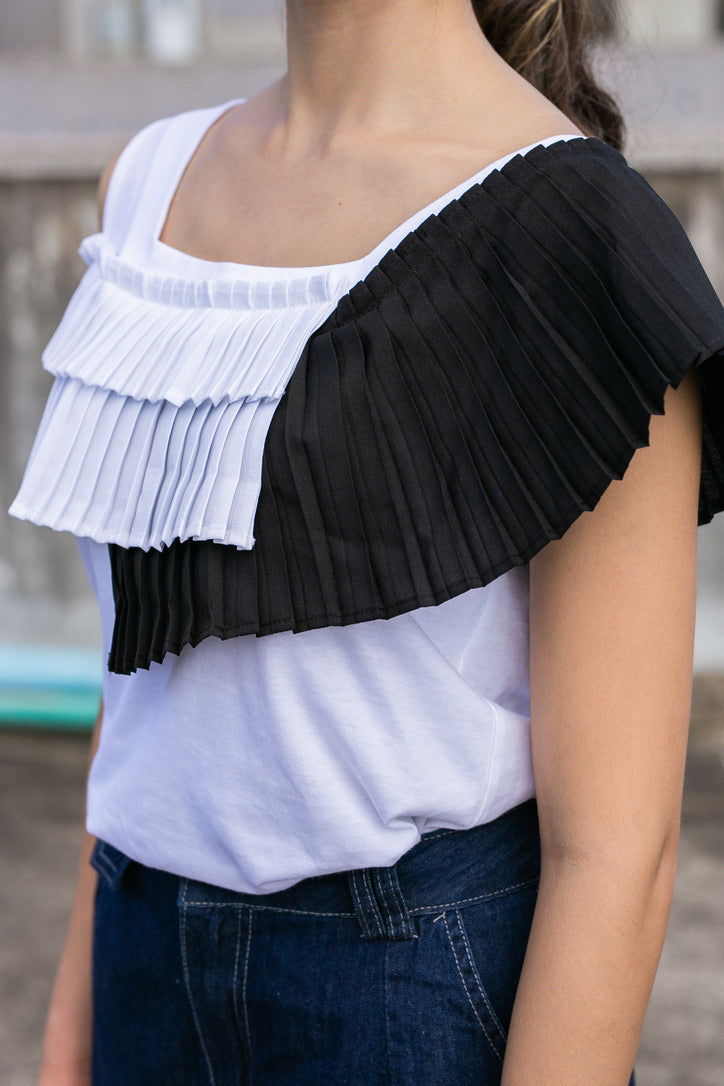 Contrast Pleated Vest Top