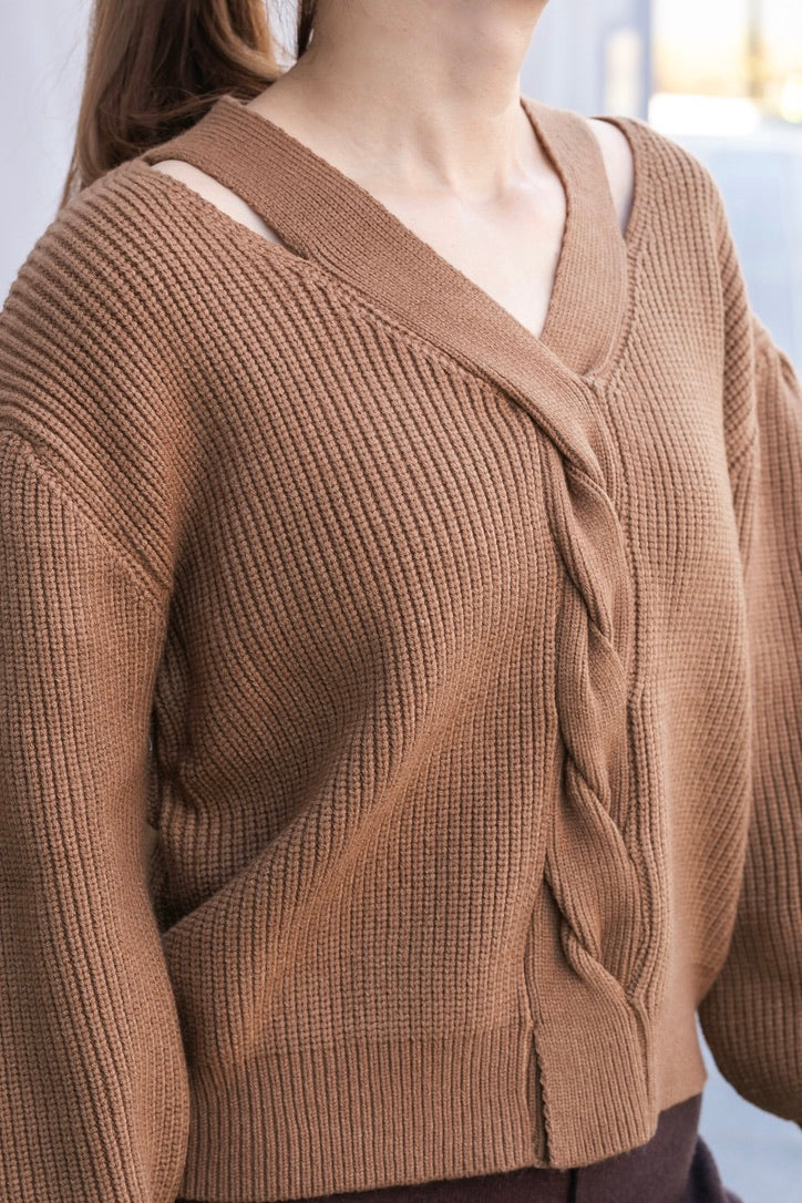 V-NECK CHUNKY SWEATER