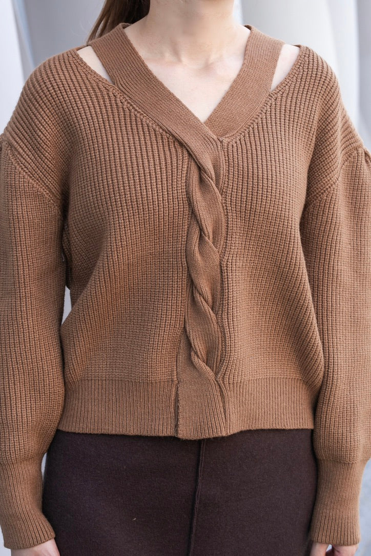 V-NECK CHUNKY SWEATER