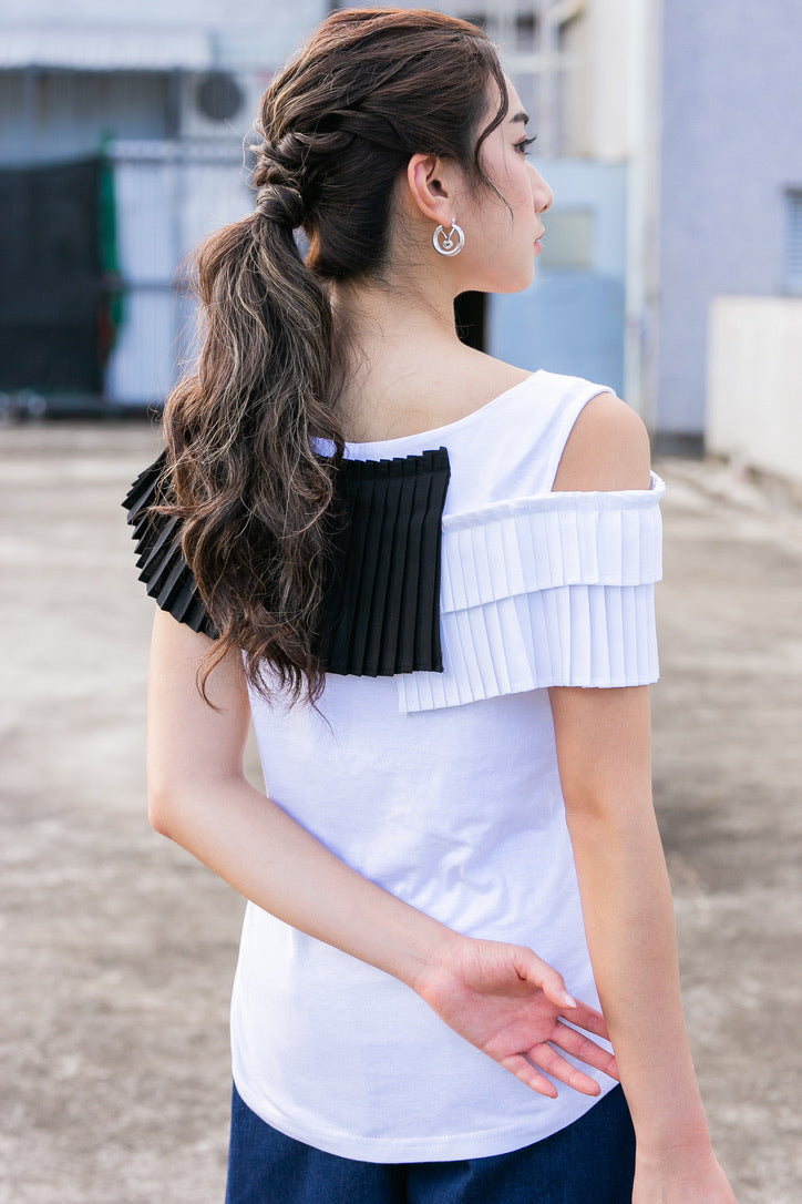 Contrast Pleated Vest Top